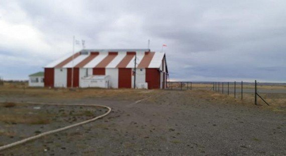 Instalaciones actuales del Aeroclub Río Gallegos preservando el hangar histórico